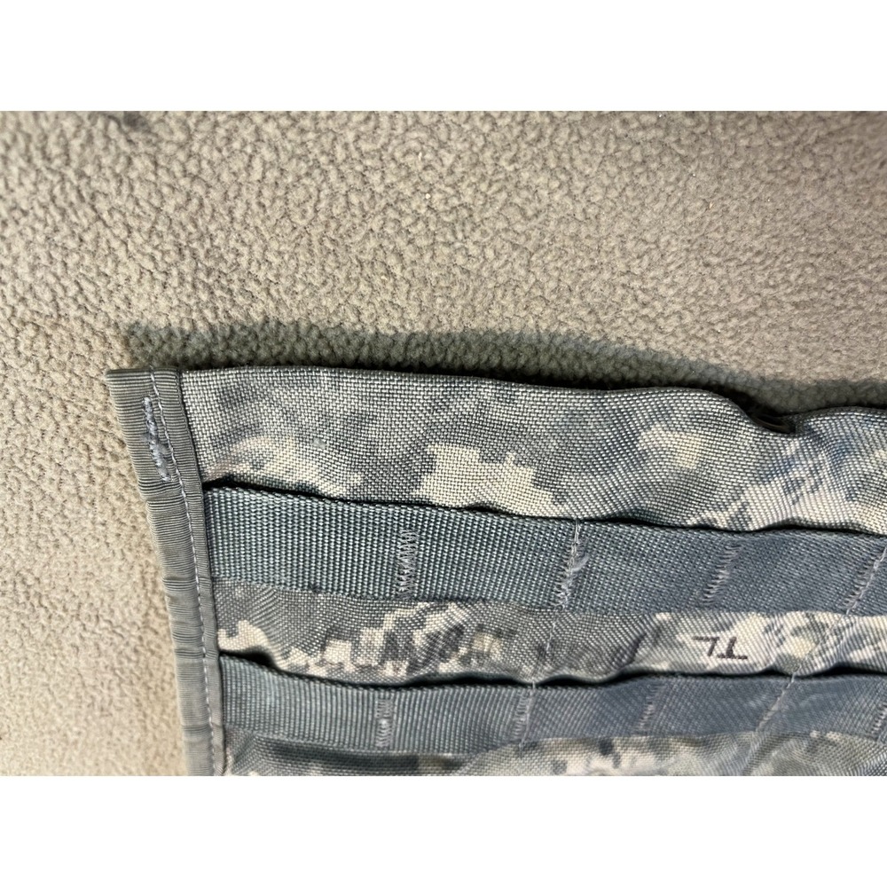 US Military Molle II Triple Mag Pouch,‎ 3 Magazine ACU Digital, 8465-01-525-0598 - Picture 5 of 9